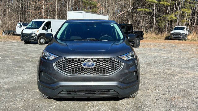 2023 Ford Edge SE