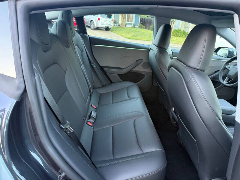 2025 Tesla Model 3 Long Range