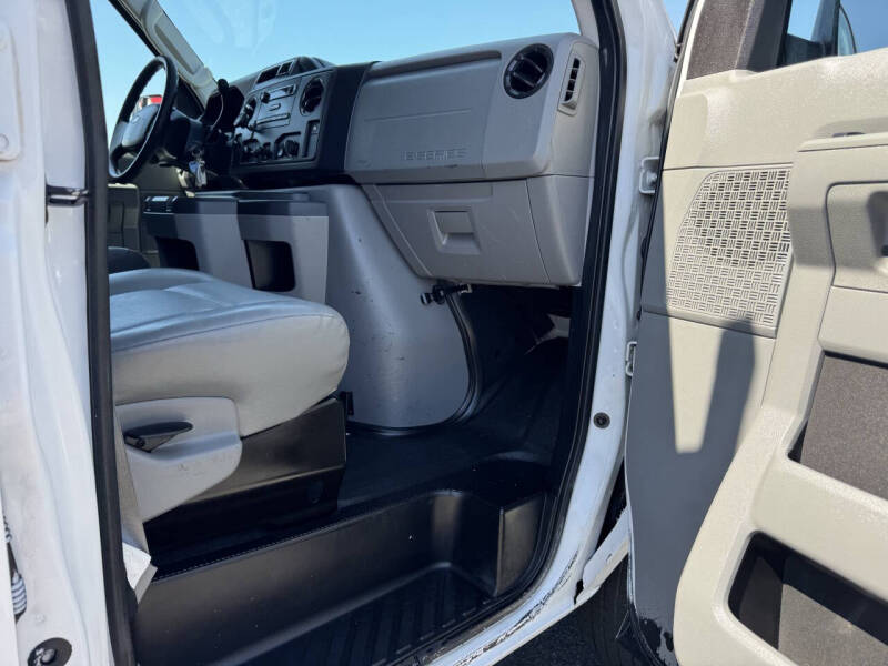 2012 Ford E-Series E-250