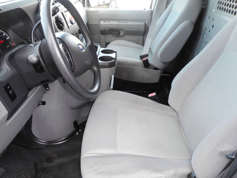 2012 Ford E-Series E-350 SD