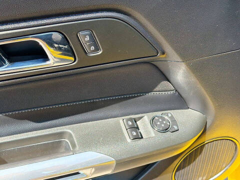 2016 Ford Mustang V6