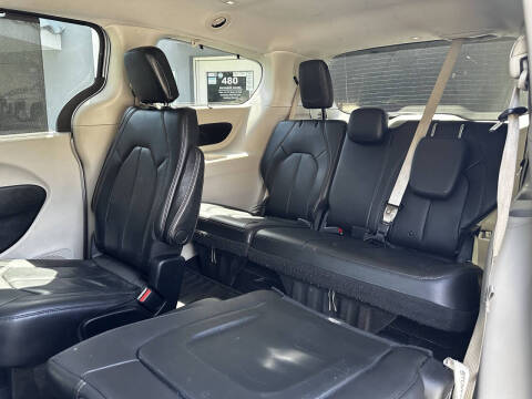 2019 Chrysler Pacifica Touring L