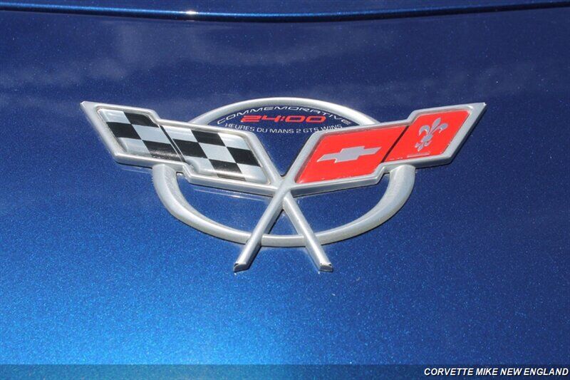 2004 Chevrolet Corvette 23