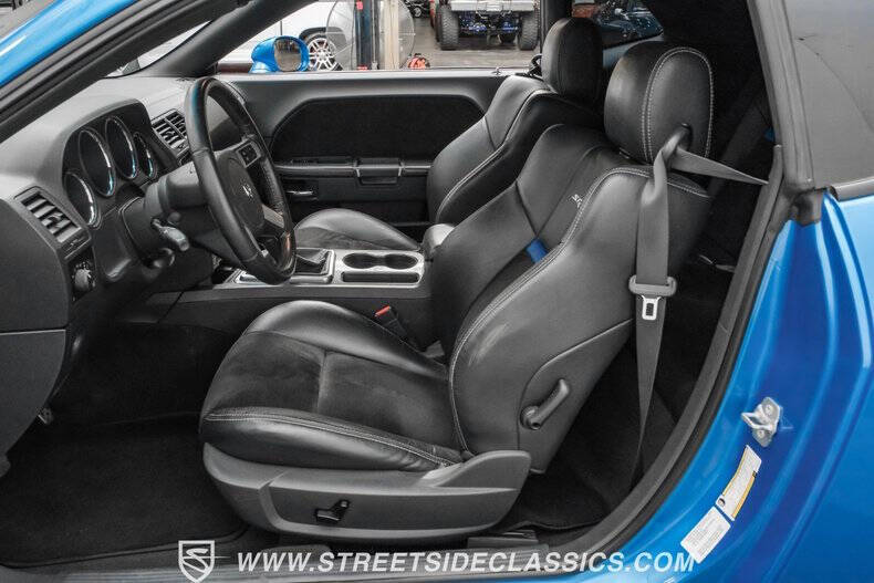 2009 Dodge Challenger SRT8