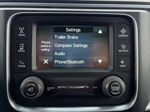 2017 RAM 1500 SLT