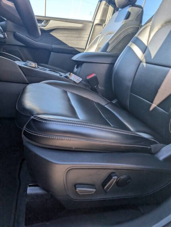 2024 Ford Escape Platinum