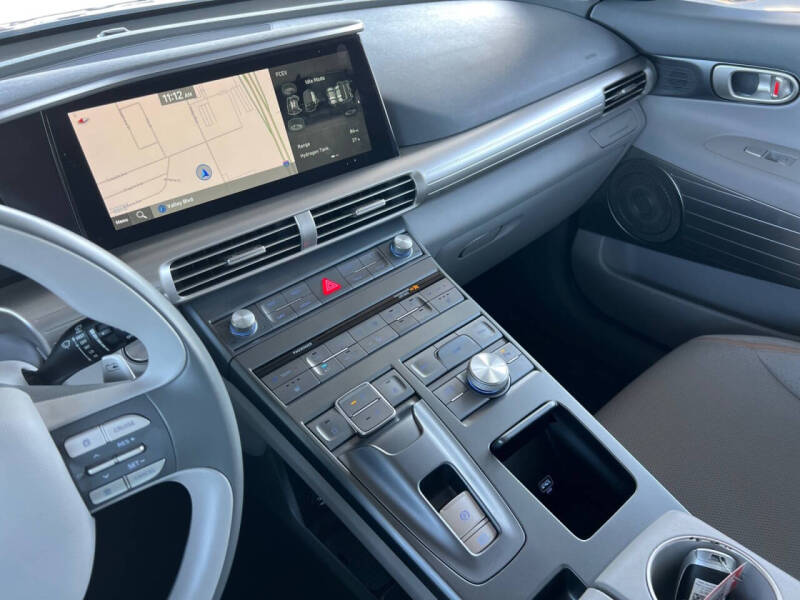 2022 Hyundai Nexo Blue