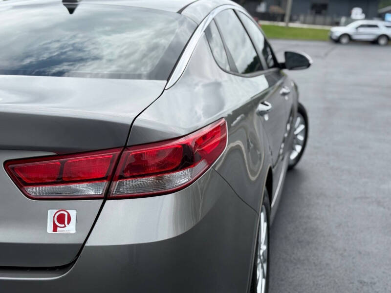 2018 Kia Optima LX