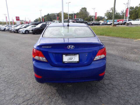 2012 Hyundai Accent GLS