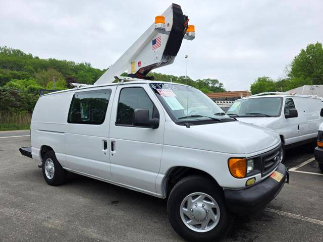 2005 Ford E-Series E-350 SD