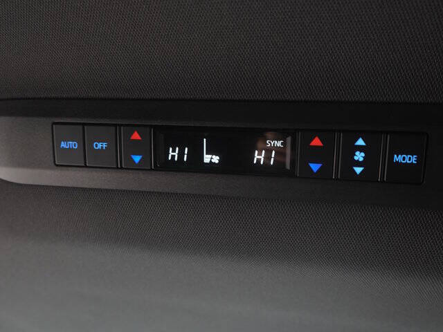 2022 Toyota Sienna XSE 7-Passenger