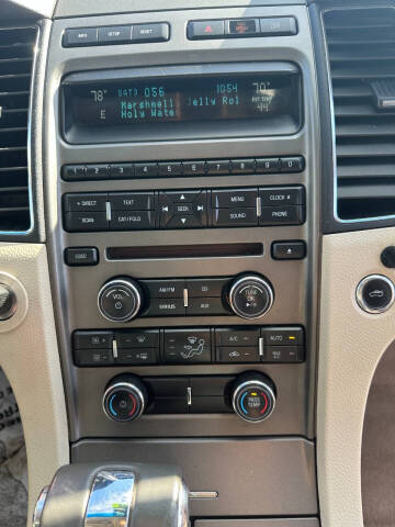 2011 Ford Taurus SEL