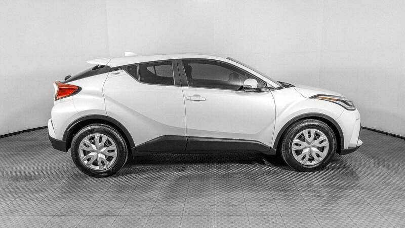 2020 Toyota C-HR LE