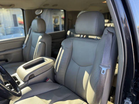 2004 GMC Yukon XL 1500 SLT