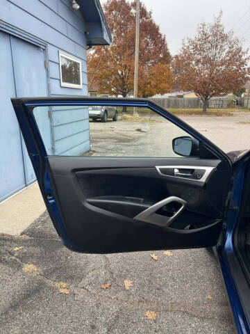 2016 Hyundai Veloster