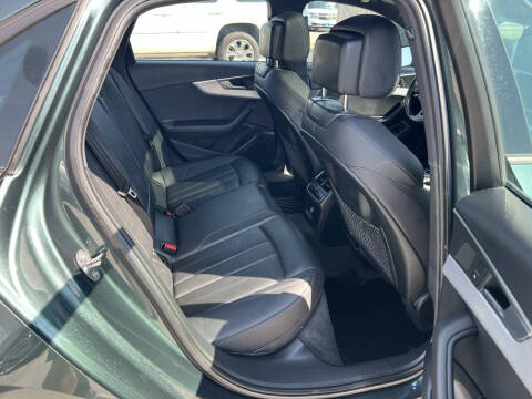 2017 Audi A4 2.0T quattro Premium