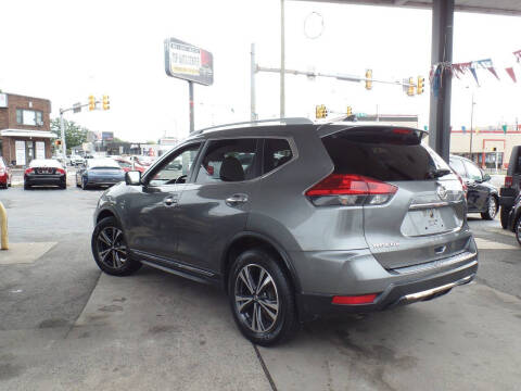 2017 Nissan Rogue SL