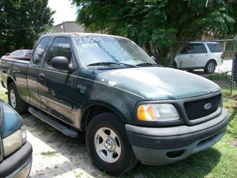 2003 Ford F-150 for sale at THOM'S MOTORS in Houston TX