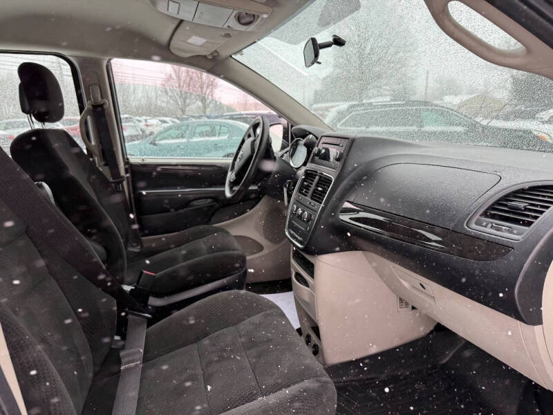 2015 Dodge Grand Caravan American Value Package