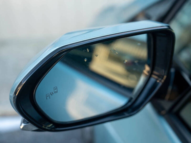 2020 Toyota Prius LE AWD-e