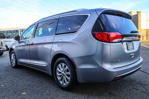 2018 Chrysler Pacifica Touring L