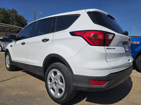 2019 Ford Escape S