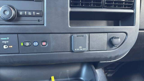 2025 Chevrolet Express 2500