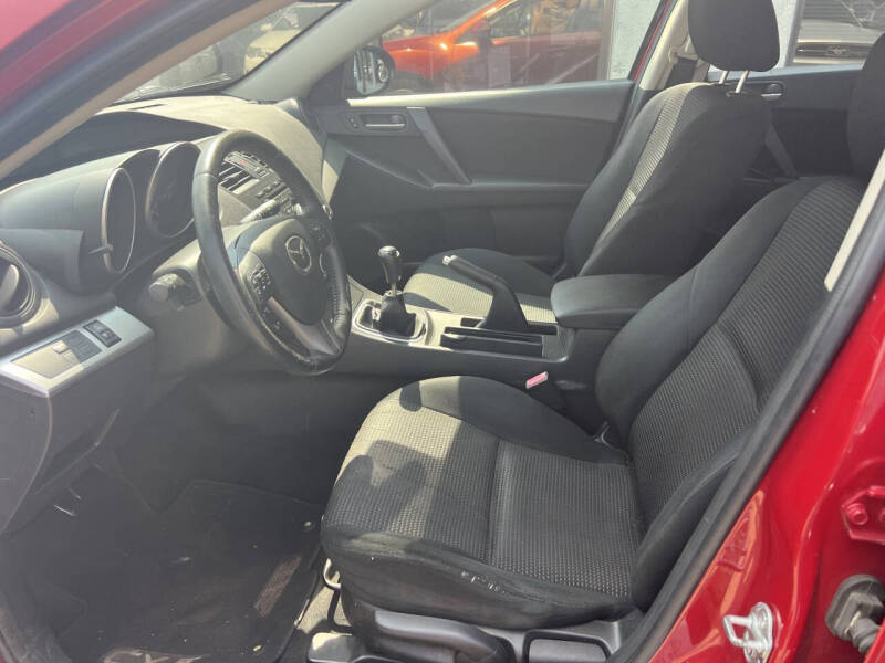2013 Mazda MAZDA3 i Touring