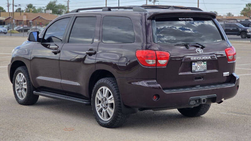 2014 Toyota Sequoia SR5