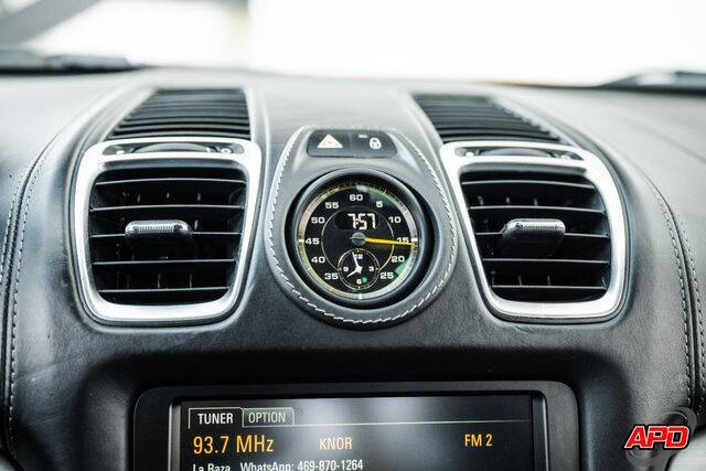 2016 Porsche Cayman GT4