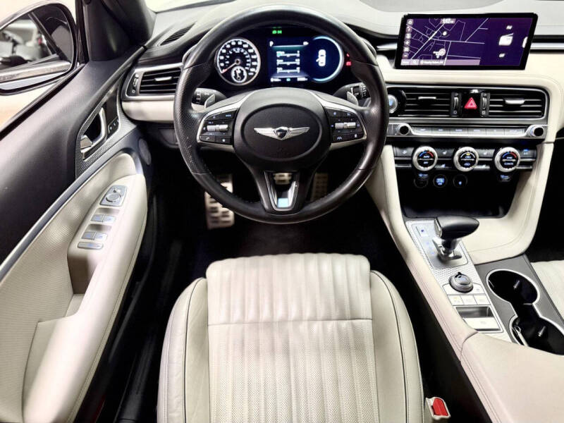 2022 Genesis G70