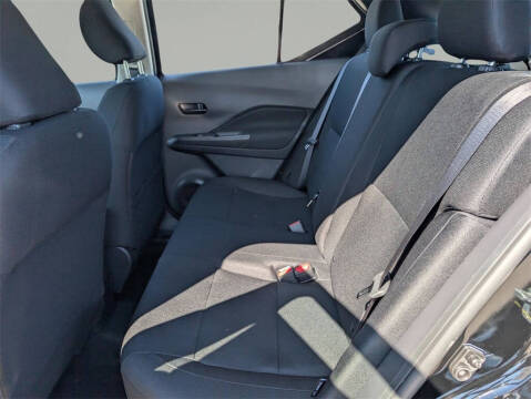 2025 Nissan Kicks Play S