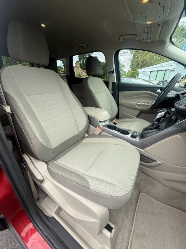 2016 Ford Escape SE
