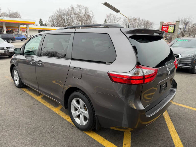2017 Toyota Sienna
