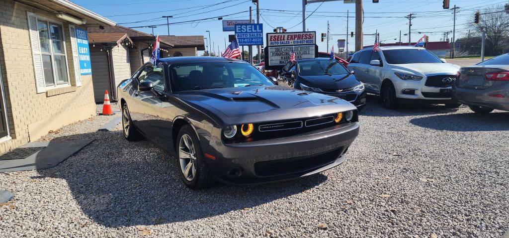 2016 Dodge Challenger for sale at ESELL AUTO SALES in Cahokia, IL