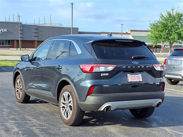 2022 Ford Escape SEL