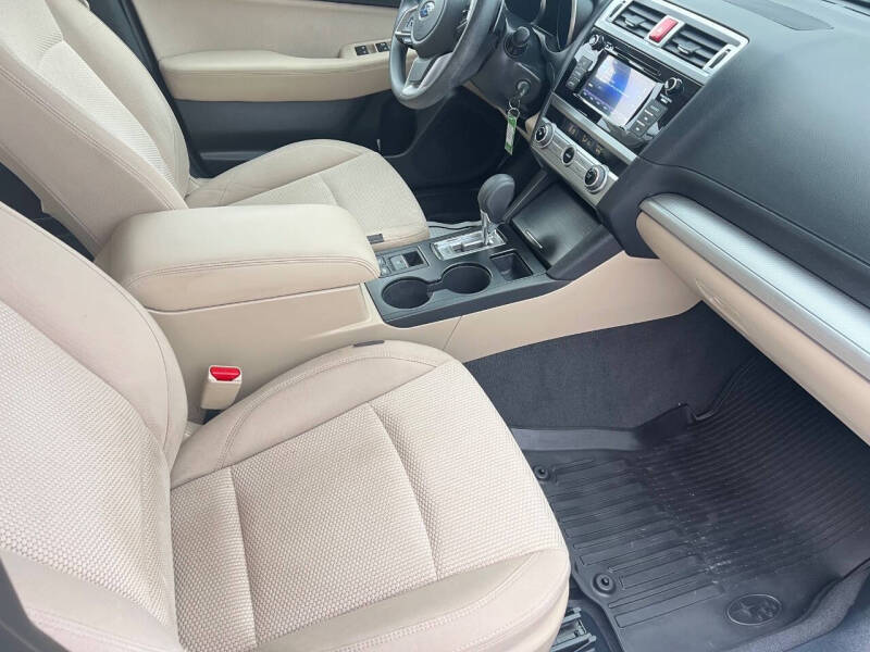 2019 Subaru Outback 2.5i