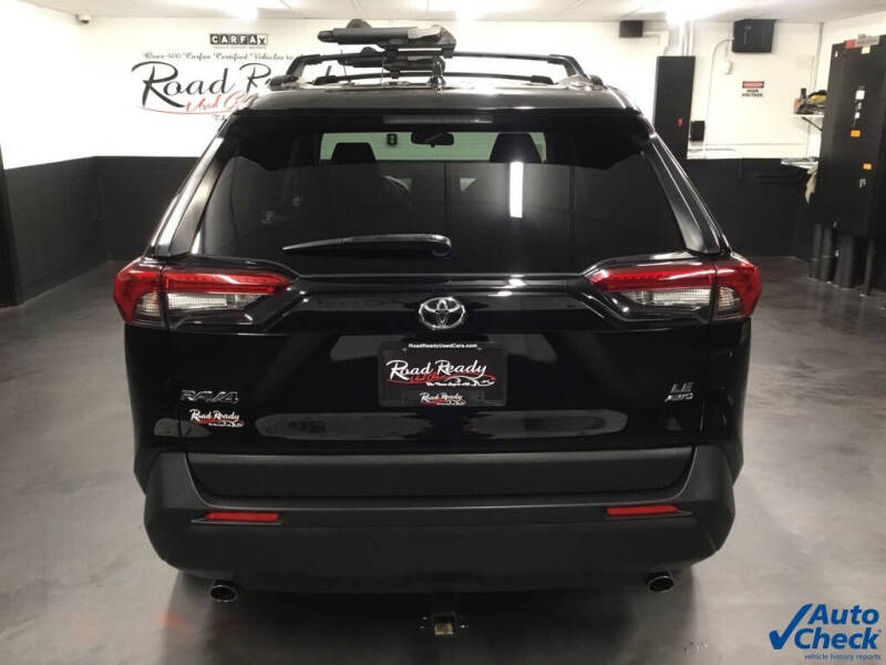 2019 Toyota RAV4 LE