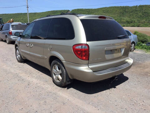 2003 Dodge Grand Caravan ES
