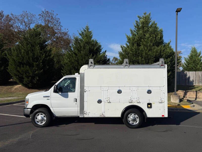 2017 Ford E-Series E-350 SD