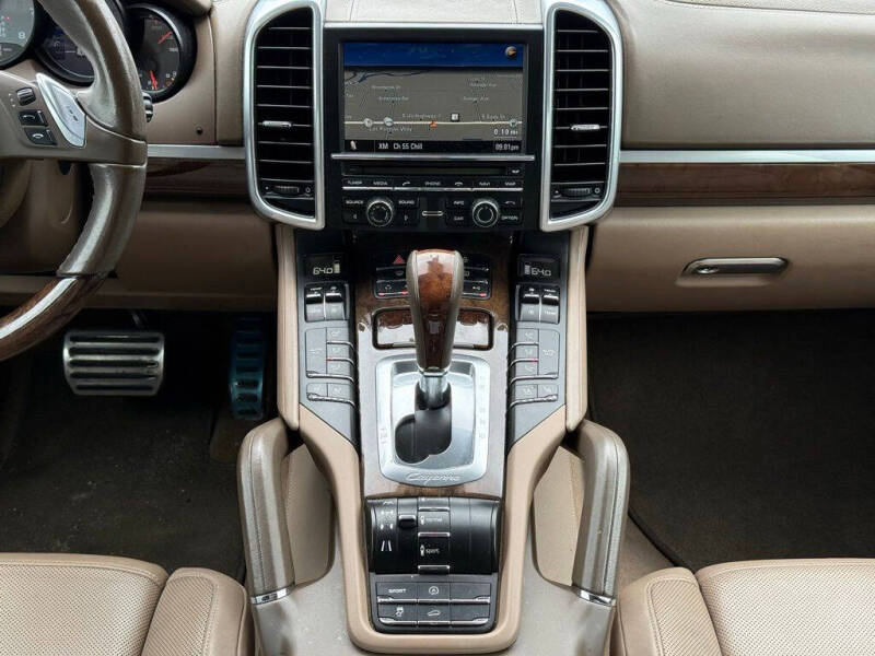 2012 Porsche Cayenne S
