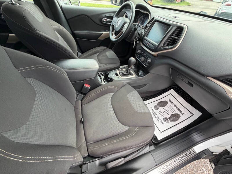 2017 Jeep Cherokee Latitude