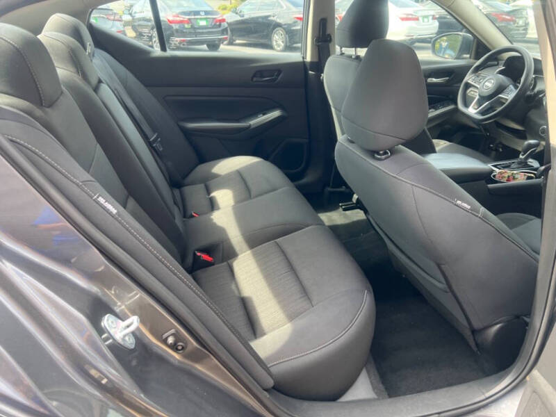 2024 Nissan Altima 2.5 SV