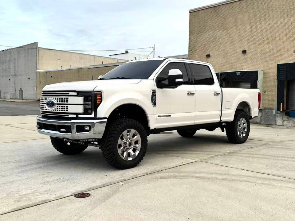 2018 Ford F-250 Super Duty Lariat's photo