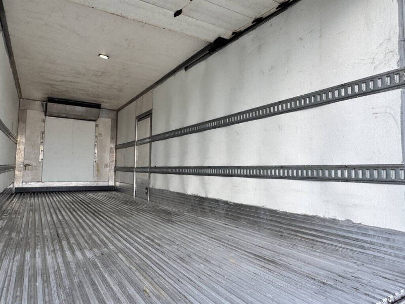 2016 Freightliner M2 106