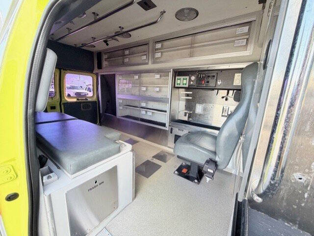 1999 Ford E-Series E-350 SD