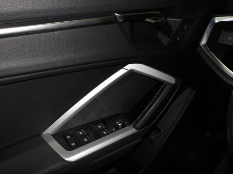 2019 Audi Q3 quattro Premium 45 TFSI