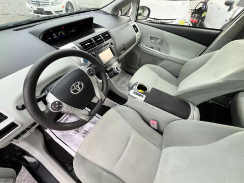2012 Toyota Prius v