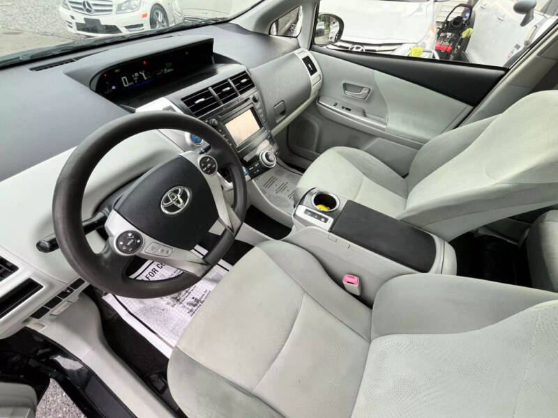 2012 Toyota Prius v