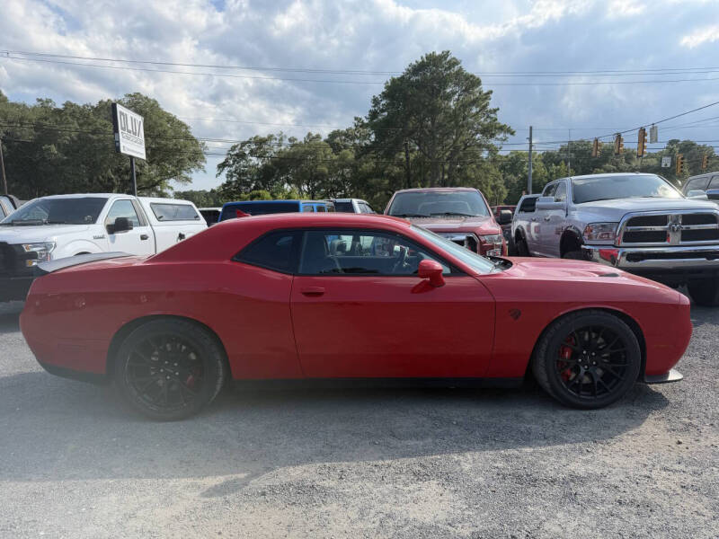 2015 Dodge Challenger SRT Hellcat's photo
